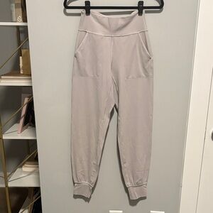 Lululemon Athletica Soft Gray Jogger Leggings